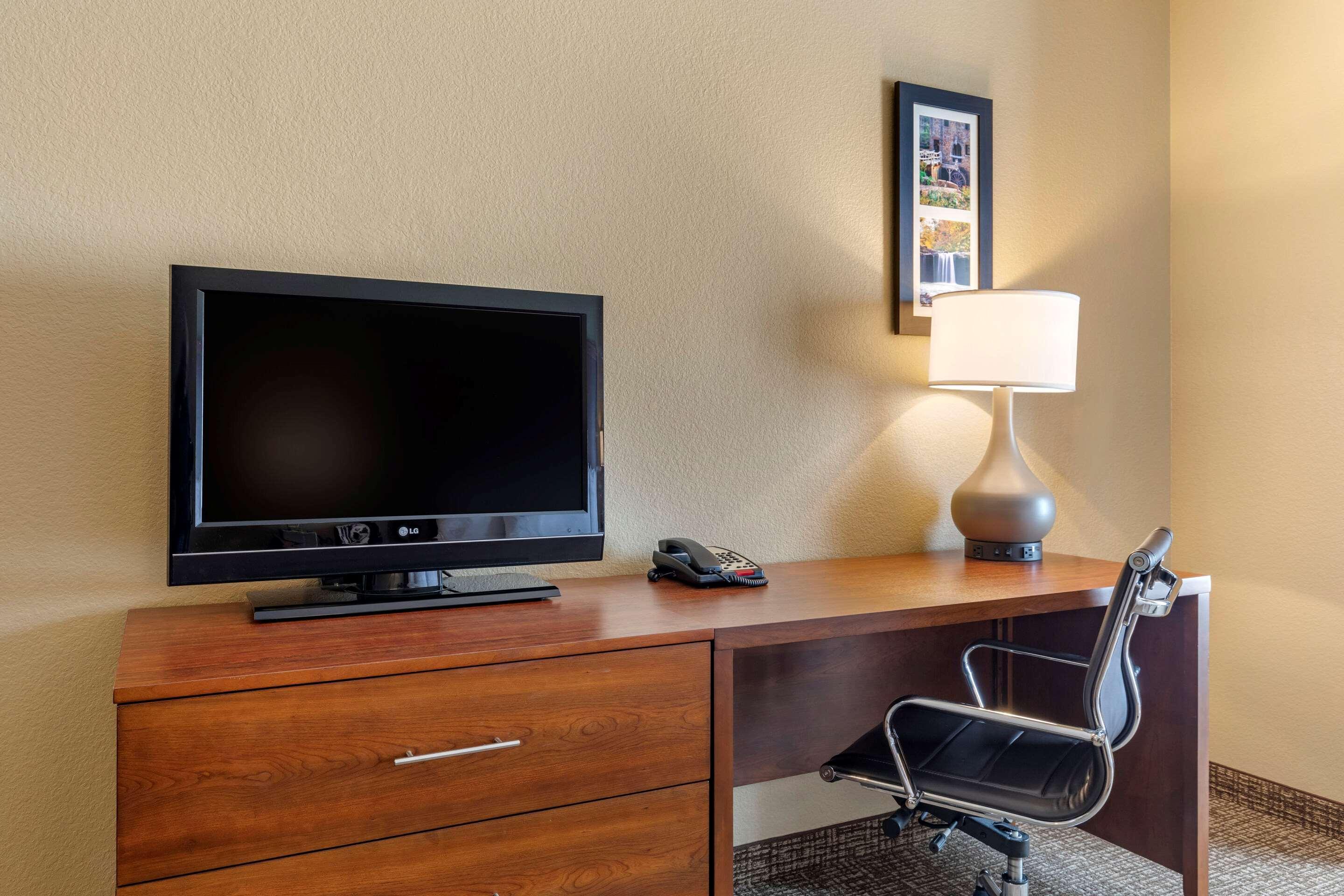 Comfort Inn & Suites Russellville I-40 Esterno foto