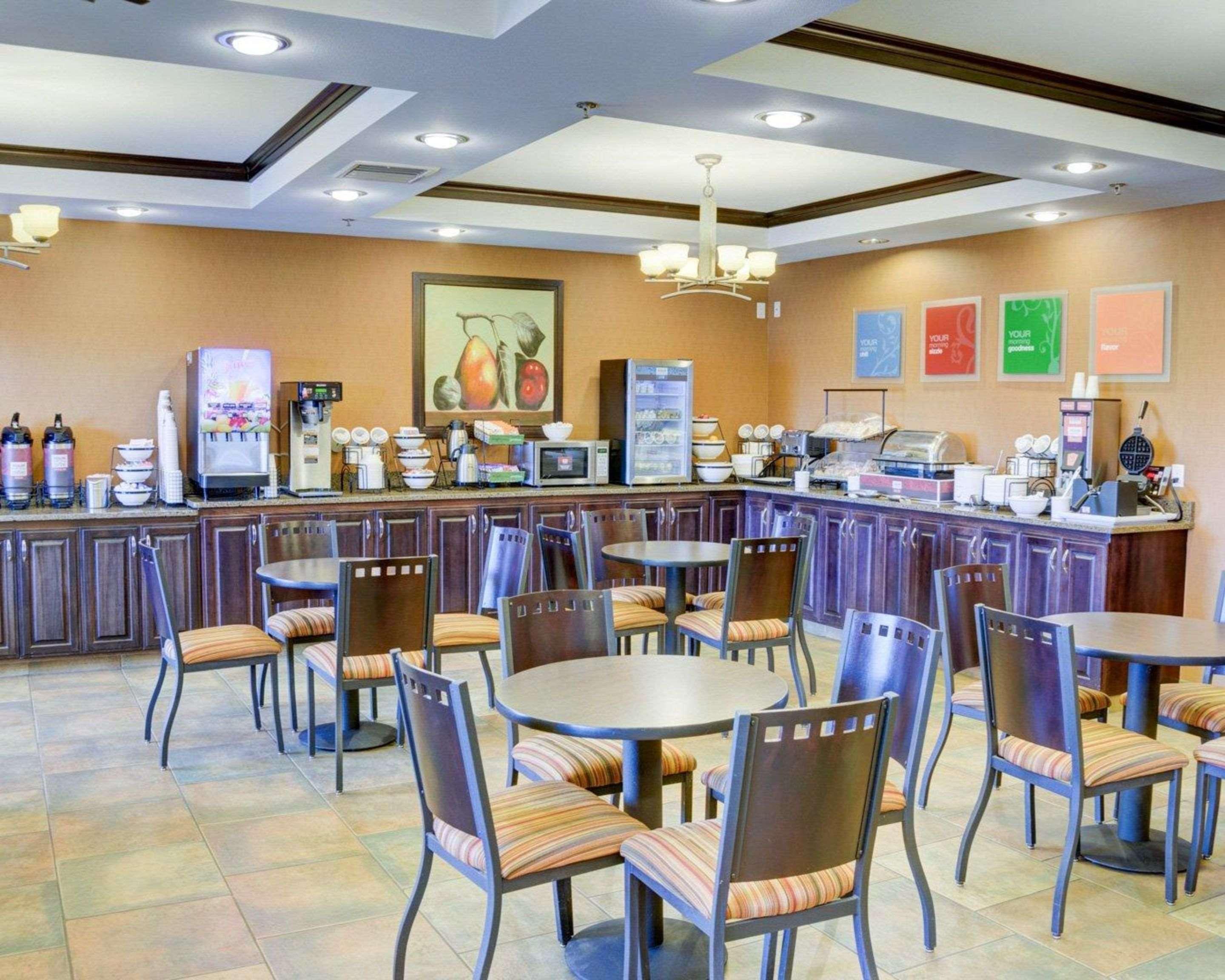 Comfort Inn & Suites Russellville I-40 Esterno foto