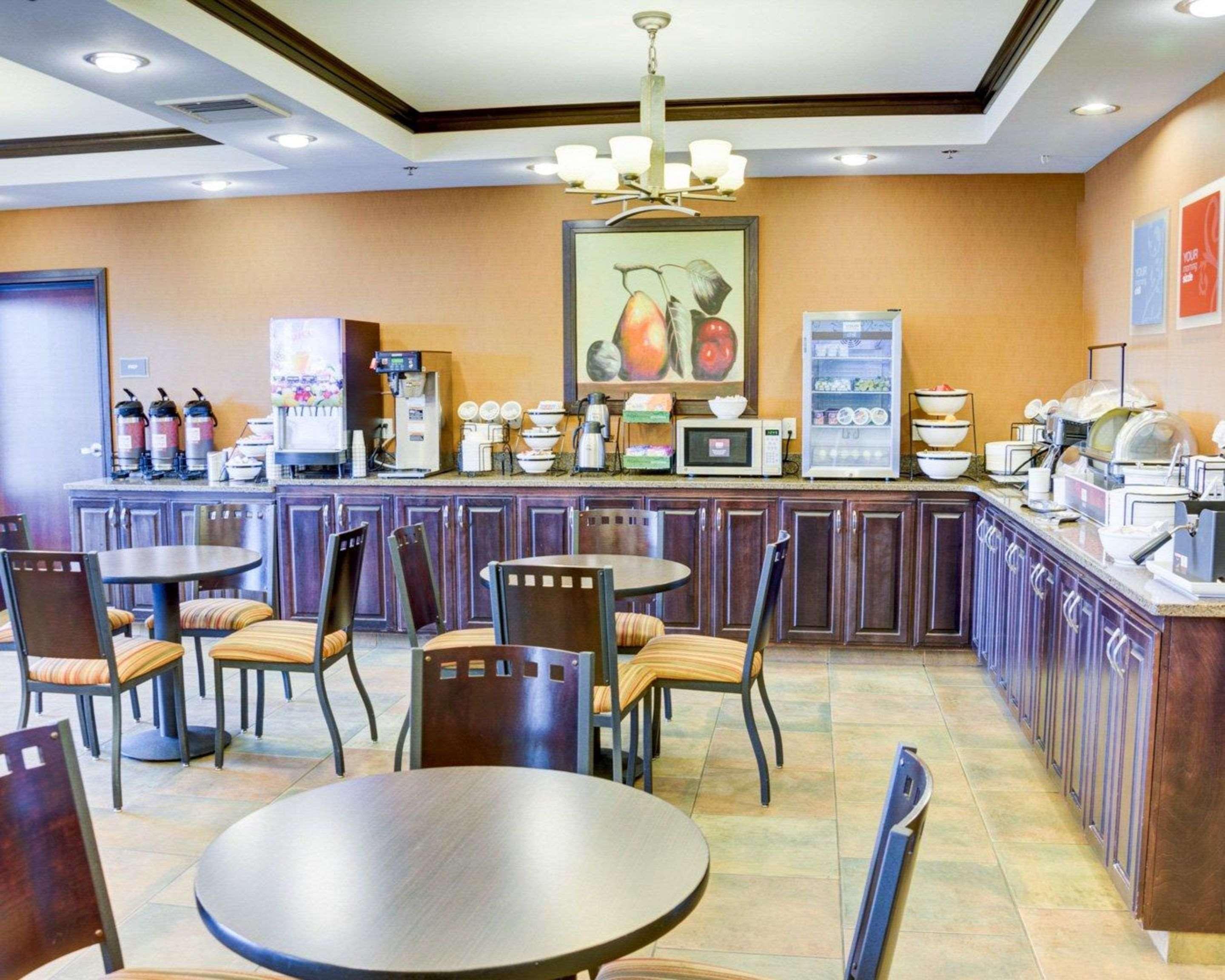 Comfort Inn & Suites Russellville I-40 Esterno foto