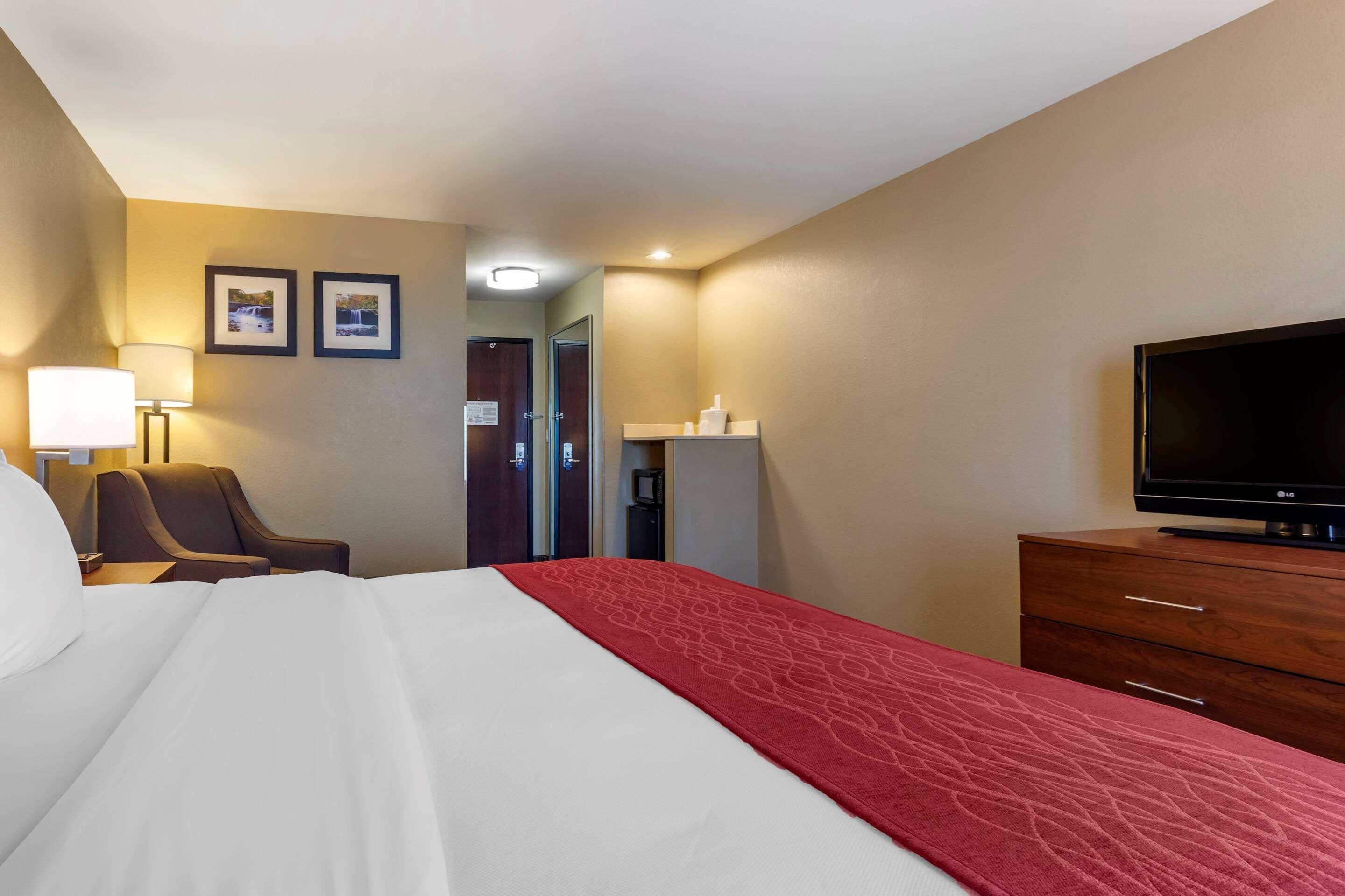 Comfort Inn & Suites Russellville I-40 Esterno foto